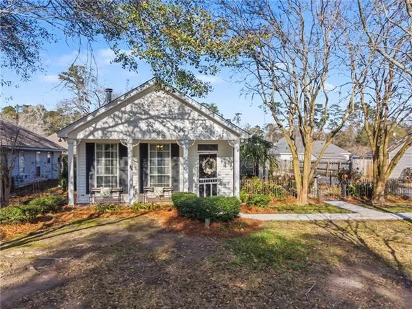 $275,000 | 669 Labarre Street, Mandeville, LA 70448