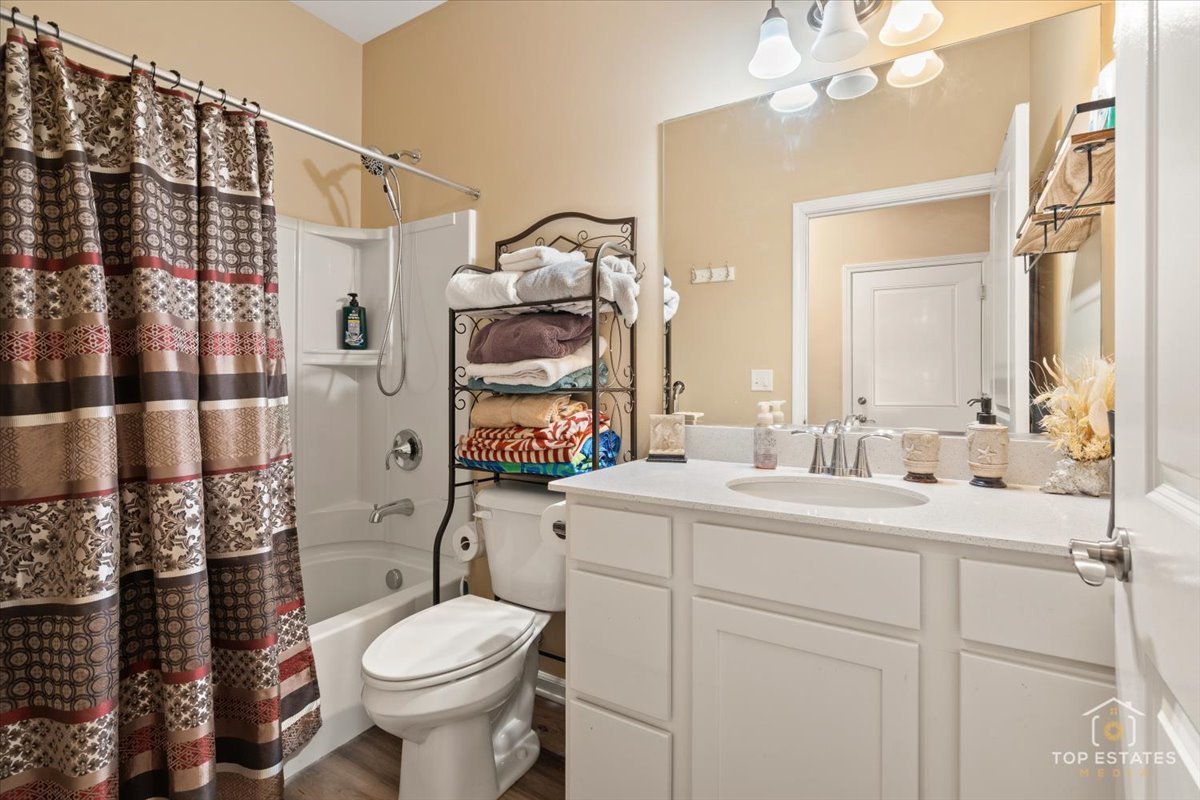 2010 Azure Lane Algonquin, IL 60102 - Photo 27 of 41 a bathroom with a sink a toilet and shower