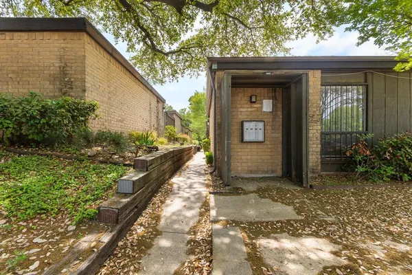 $112,500 | 4667 Country Creek Drive, Unit 1161, Dallas, TX 75236