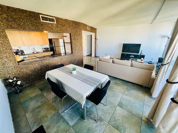 $2,850 | 900 Bay Drive, Unit 411, Miami Beach, FL 33141