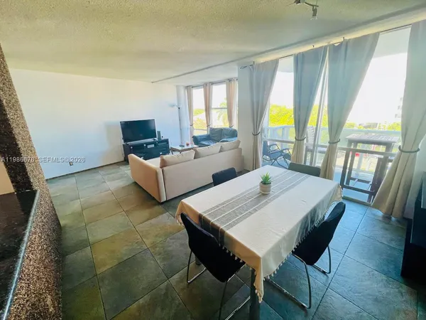 $2,850 | 900 Bay Drive, Unit 411, Miami Beach, FL 33141