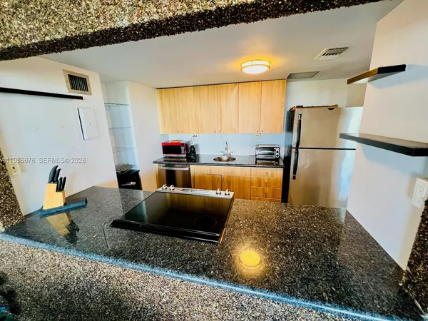 $2,850 | 900 Bay Drive, Unit 411, Miami Beach, FL 33141