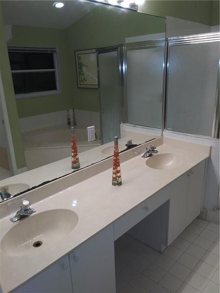 Lake Charleston Lake Worth, FL 33467 - Photo 27 of 28