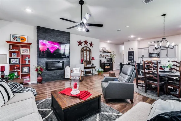 $2,500 | 5279 Amistad Avenue, Royse City, TX 75189