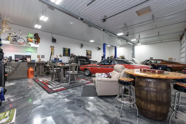 $1,185,000 | 9209 West L Avenue, Kalamazoo, MI 49009