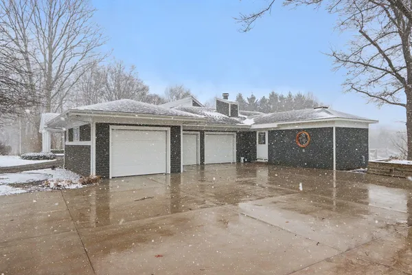 $1,185,000 | 9209 West L Avenue, Kalamazoo, MI 49009