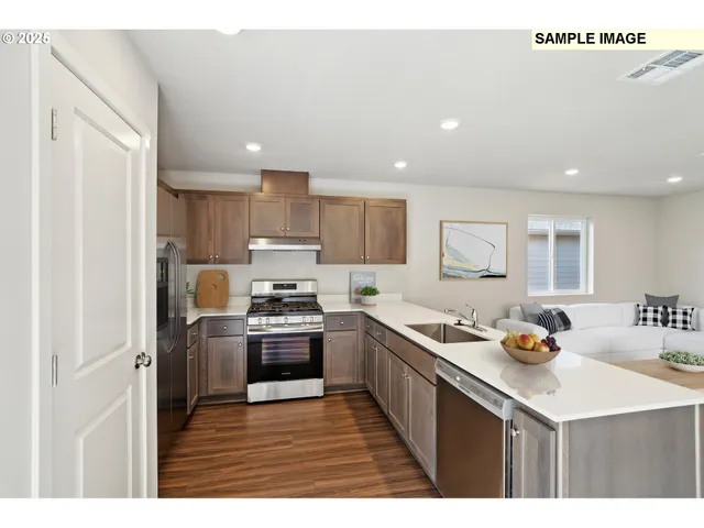 $394,900 | 25254 Tanglewood Way, Veneta, OR 97487