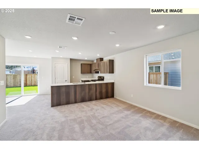 $394,900 | 25254 Tanglewood Way, Veneta, OR 97487