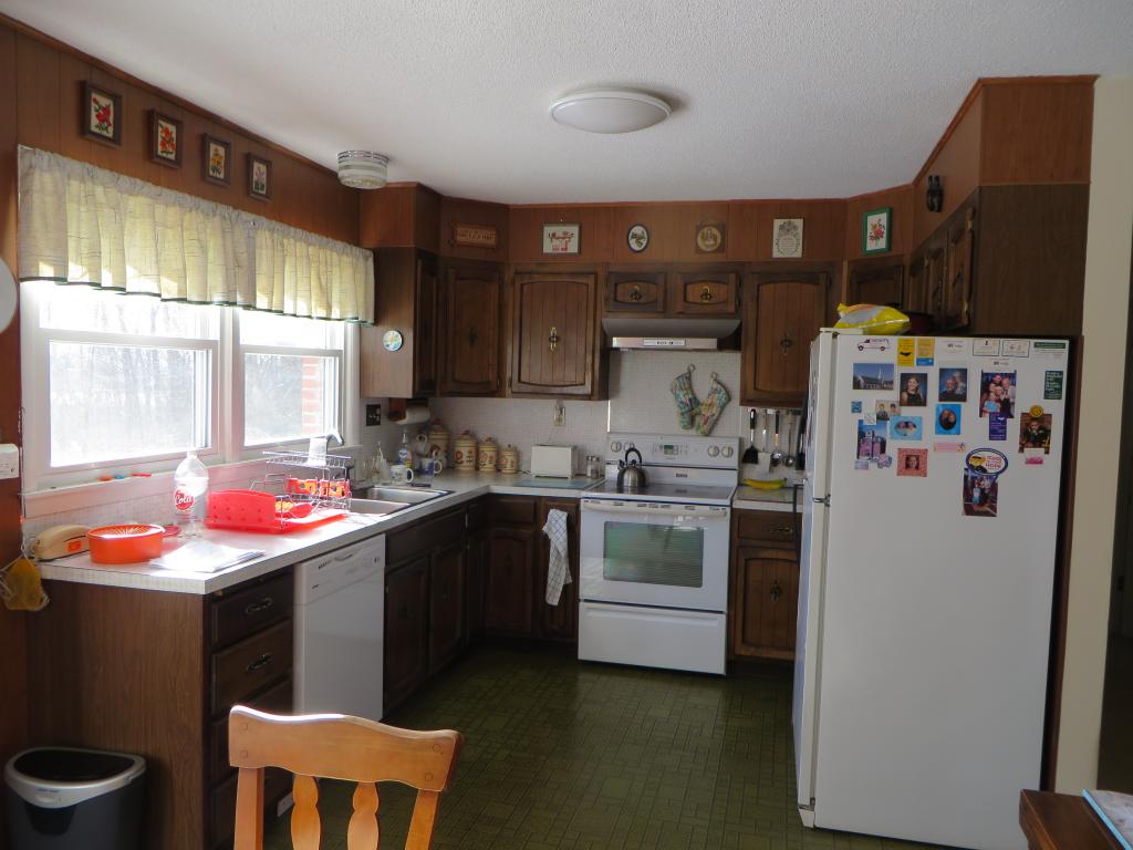 1512 Shadow Lake Road Waterford, VT 05819 - Photo 3 of 11
