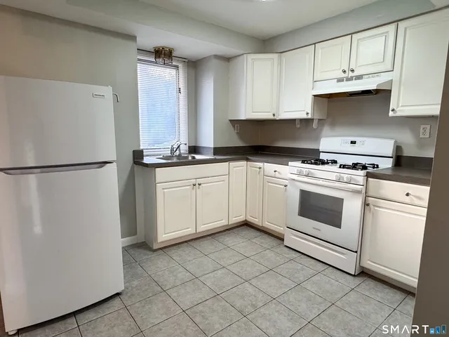 an empty room with an entryway