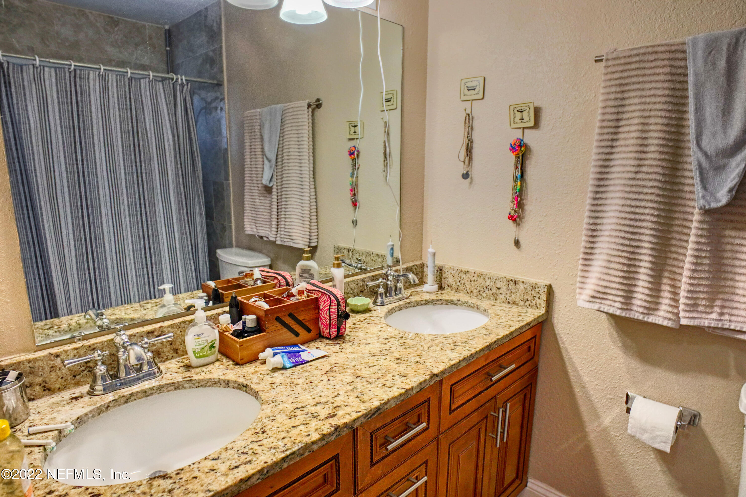 4875 San Clerc Road Jacksonville, FL 32217 - Photo 15 of 23 Master En Suite Bath