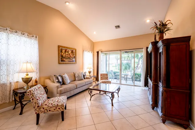 $2,200 | 8116 Carnoustie Place, Port St. Lucie, FL 34986