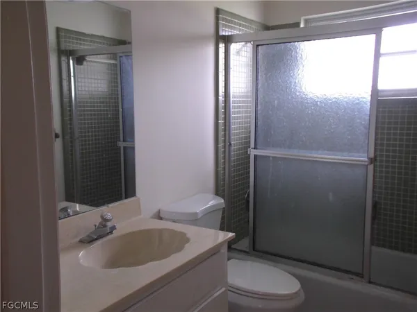 $1,700 | 242 South Lake Drive, Lehigh Acres, FL 33936