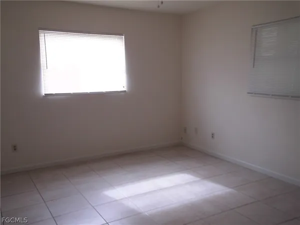 $1,700 | 242 South Lake Drive, Lehigh Acres, FL 33936