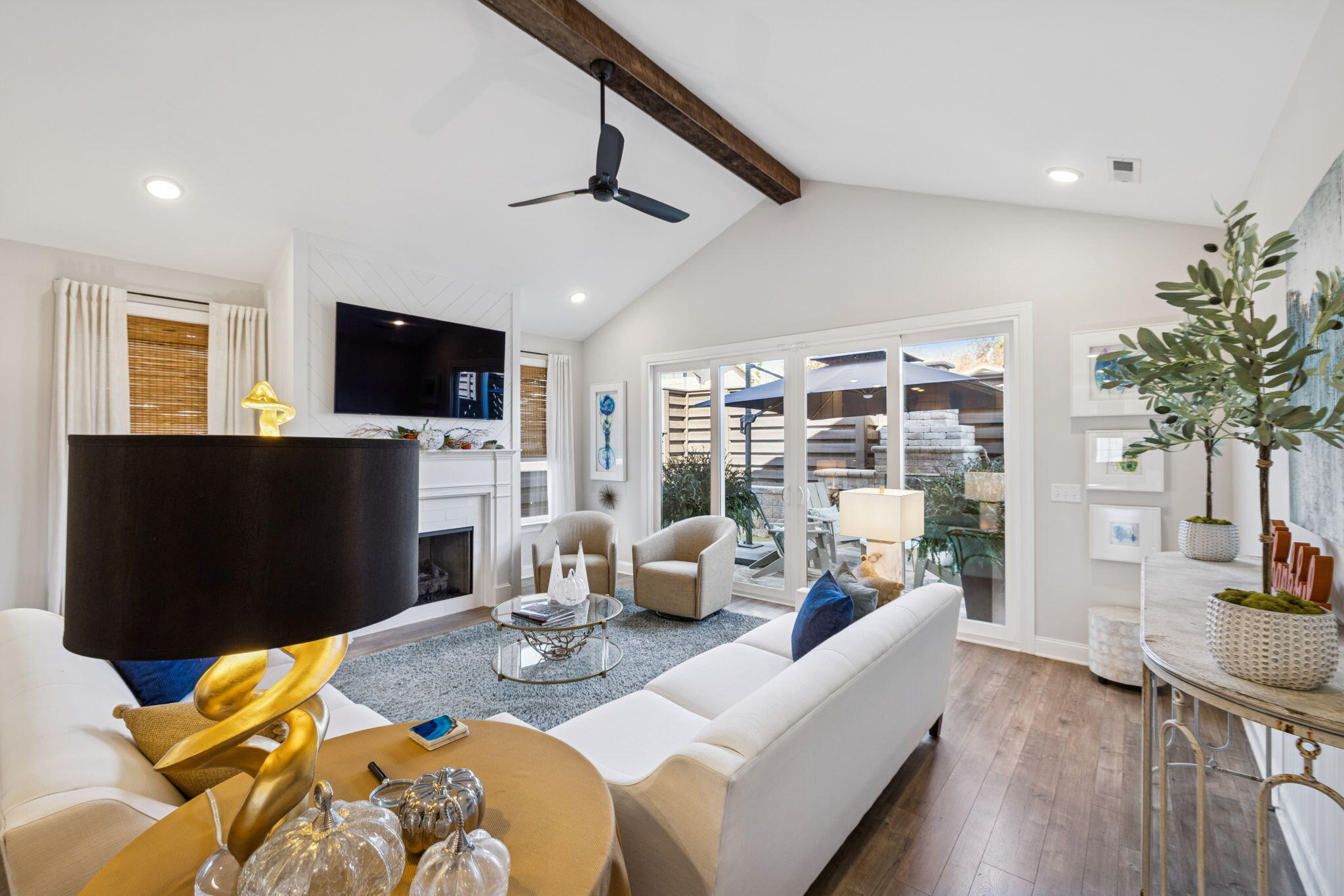 8195 Lemonade Street Chattanooga, TN 37421 - Photo 27 of 98 living room