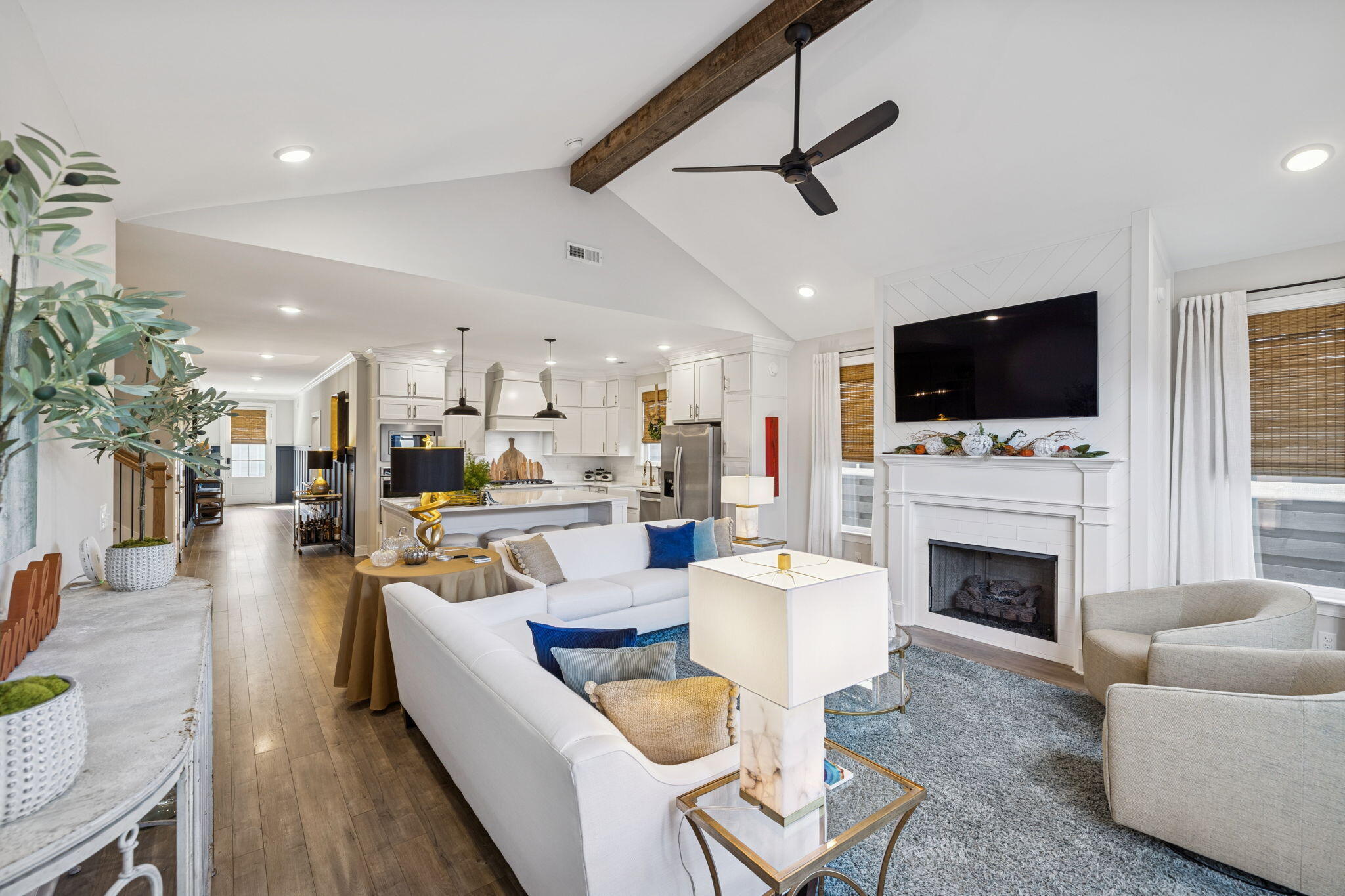 8195 Lemonade Street Chattanooga, TN 37421 - Photo 28 of 98 living room