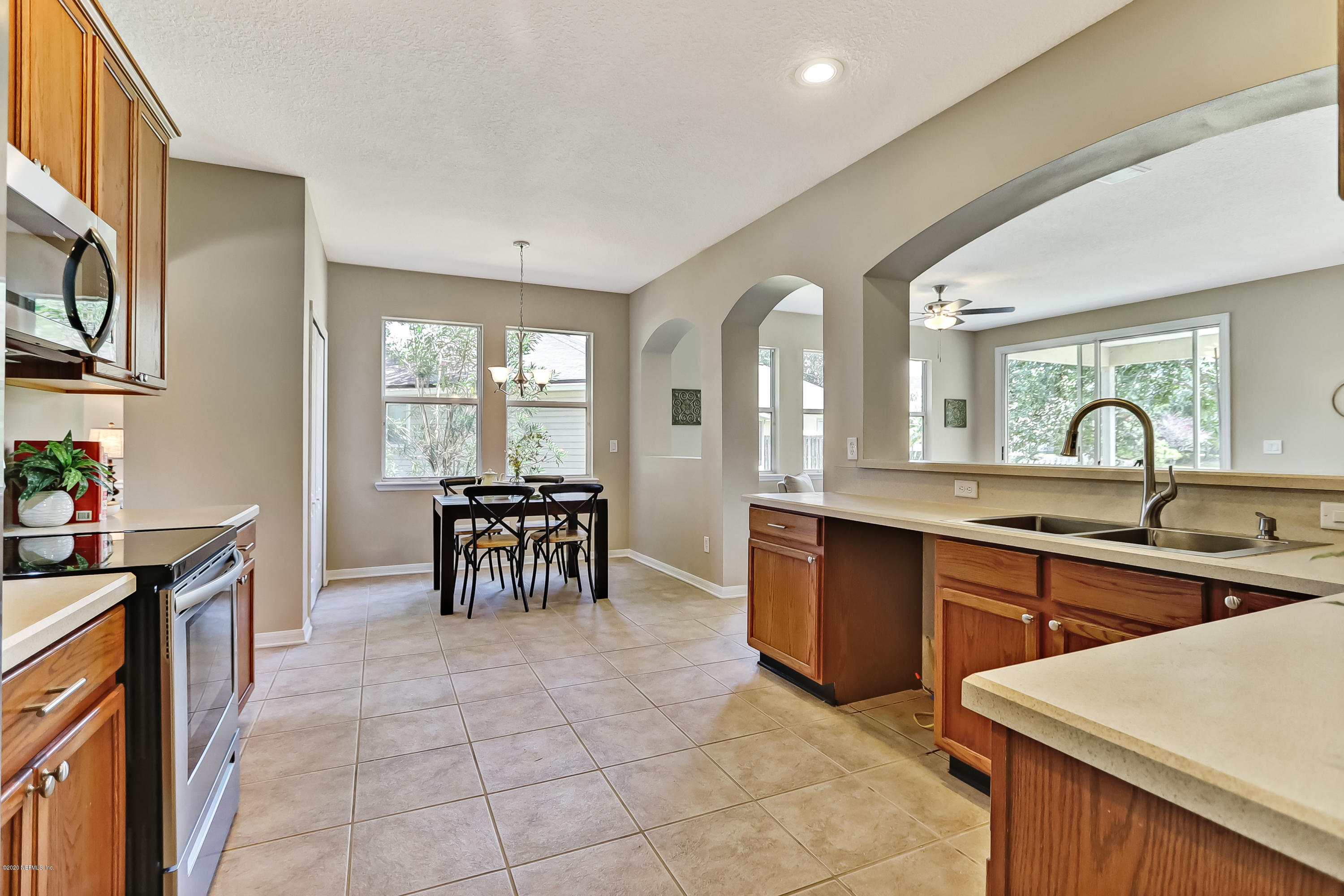 2935 Captiva Bluff Road North Jacksonville, FL 32226 - Photo 24 of 70 Rave Home Staging Jacksonville (18)