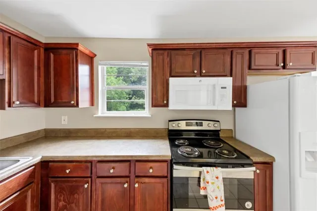 $1,650 | 4701 Flat Shoals Road, Unit 37H, Union City, GA 30291