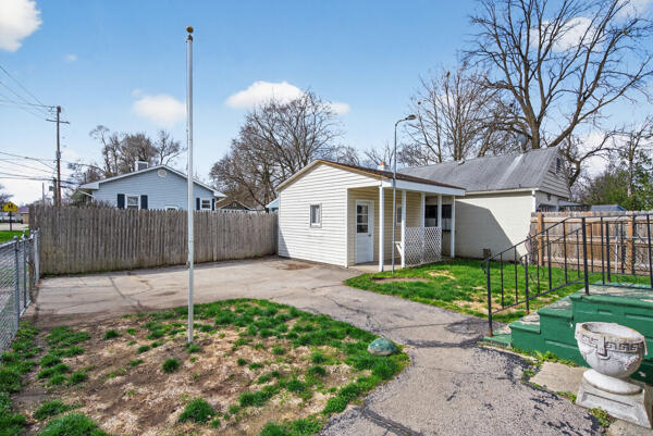 705 East Bird Street Jackson, MI 49203 - Photo 12 of 48 bird new shed