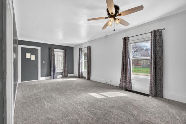 705 East Bird Street Jackson, MI 49203 - Photo 18 of 48 bird new living room 5