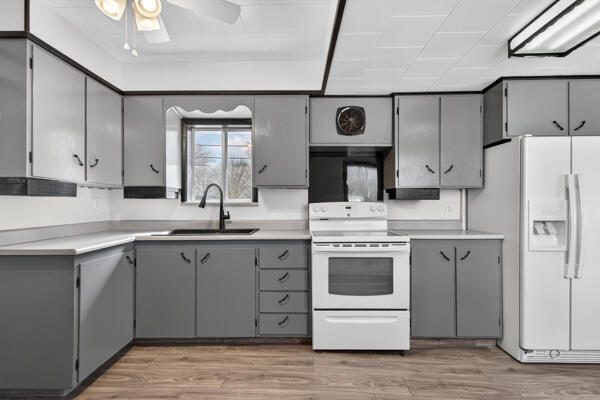 705 East Bird Street Jackson, MI 49203 - Photo 25 of 48 bird new kitchen 6