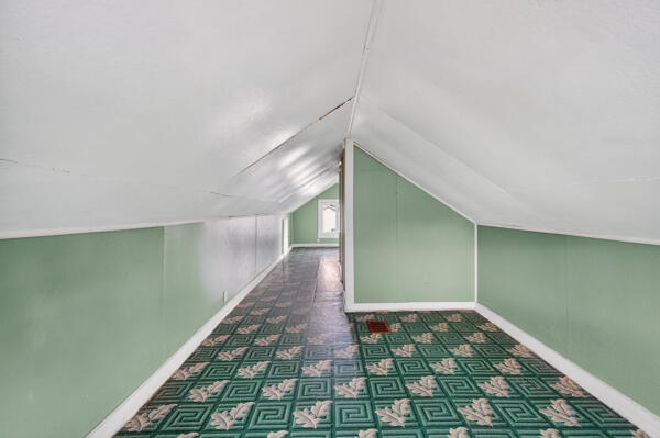 705 East Bird Street Jackson, MI 49203 - Photo 41 of 48 bird new bed 3 3