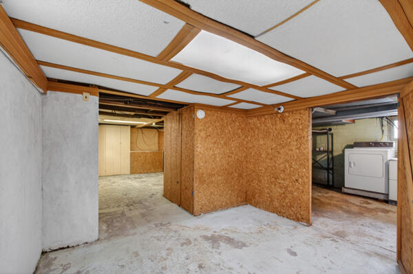 705 East Bird Street Jackson, MI 49203 - Photo 44 of 48 bird new basement 2