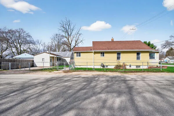 $129,900 | 705 East Bird Street, Jackson, MI 49203