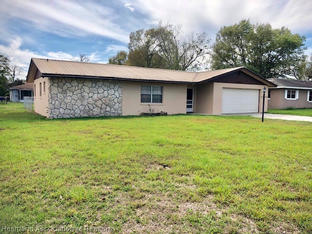 3105 Parkwood Road Sebring, FL 33872 - Photo 1 of 20 Gallery Image 1