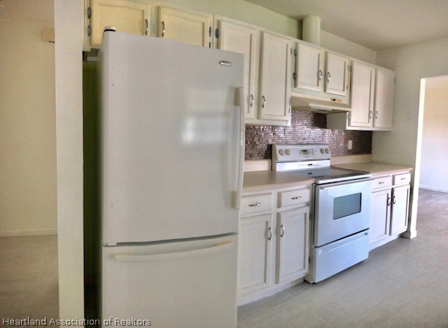 3105 Parkwood Road Sebring, FL 33872 - Photo 4 of 20 Gallery Image 4
