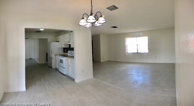 3105 Parkwood Road Sebring, FL 33872 - Photo 5 of 20 Gallery Image 5