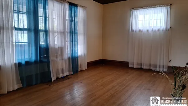 $99,999 | 76 Pearl Avenue, Jamestown, NY 14701