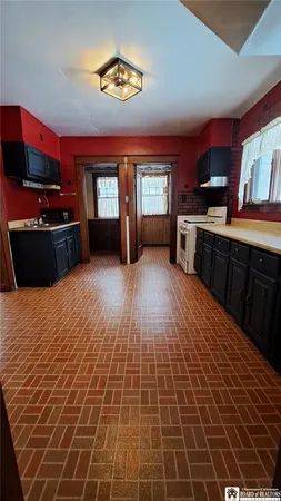 $99,999 | 76 Pearl Avenue, Jamestown, NY 14701