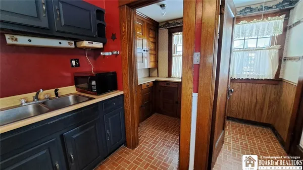 $99,999 | 76 Pearl Avenue, Jamestown, NY 14701