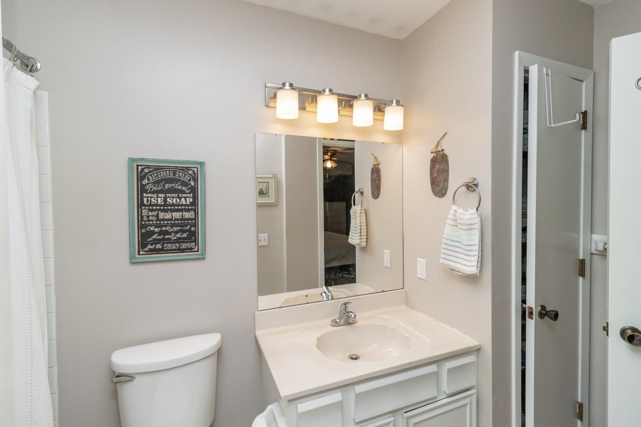 10721 Cavell Road Bloomington, MN 55438 - Photo 19 of 37 Gallery Image 19