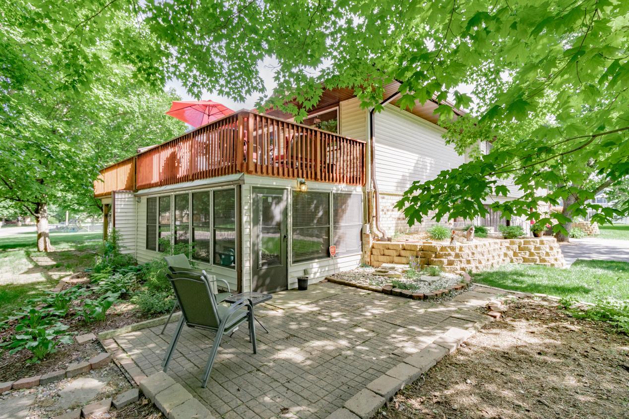 10721 Cavell Road Bloomington, MN 55438 - Photo 32 of 37 Gallery Image 32