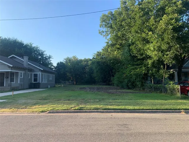 $53,000 | 306 West Moore Street, Sherman, TX 75090