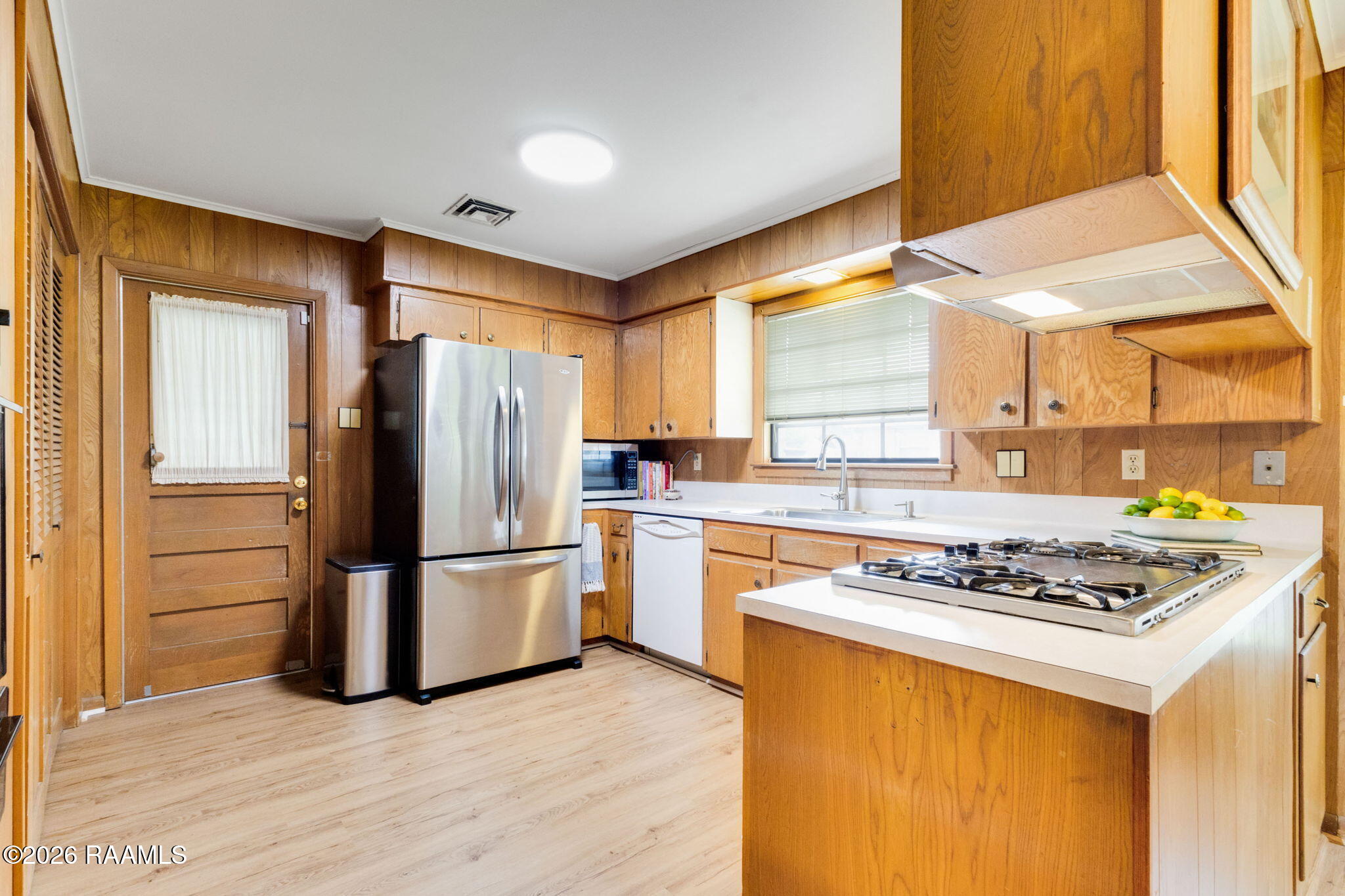 103 Tackaberry Road Lafayette, LA 70503 - Photo 7 of 21 103 Tackaberry kitchen 2