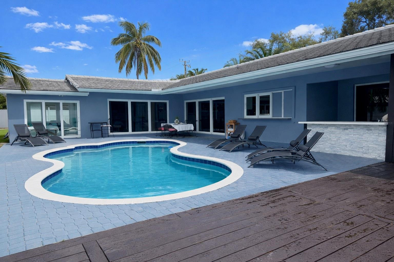 1930 Northeast 28th Court Lighthouse Point, FL 33064 - Photo 51 of 57 Photo 51