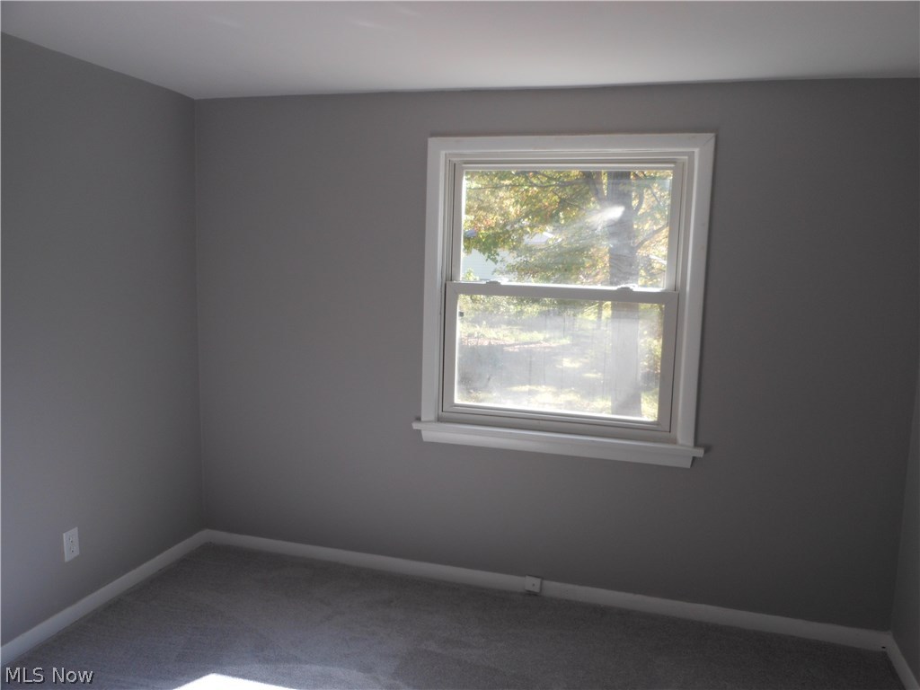 7176 Chestnut-Ridge Road Hubbard, OH 44425 - Photo 16 of 25 Master Bedroom on 2nd Floor.