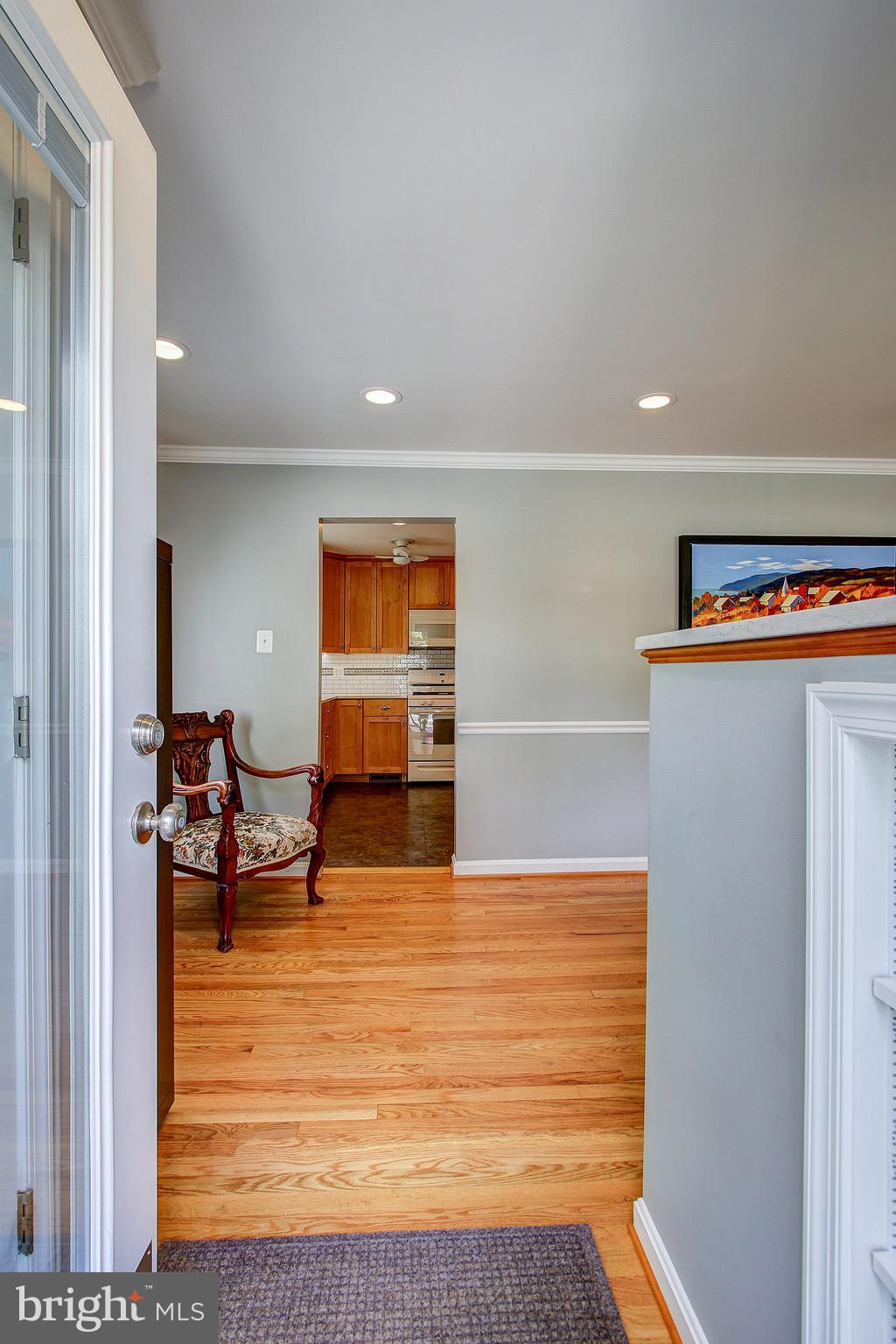 1015 Gilbert Road Rockville, MD 20851 - Photo 4 of 34 Fully Remodeled Custom Interior