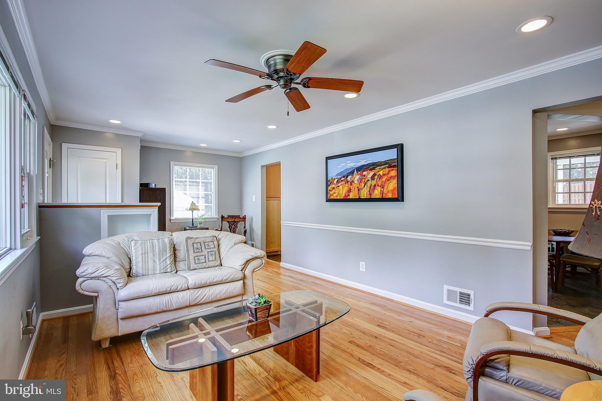 1015 Gilbert Road Rockville, MD 20851 - Photo 7 of 34 Custom Lighting / Moldings Throughout