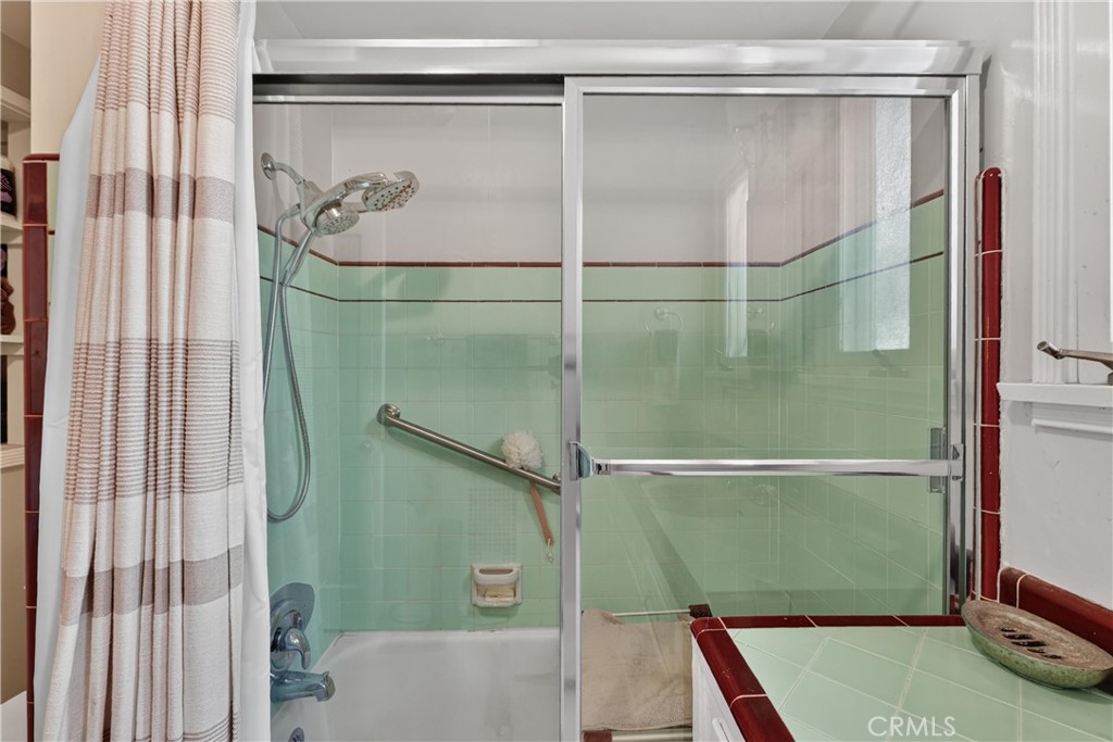 7307 Lenox Avenue Riverside, CA 92504 - Photo 13 of 56 Main Bathroom Shower