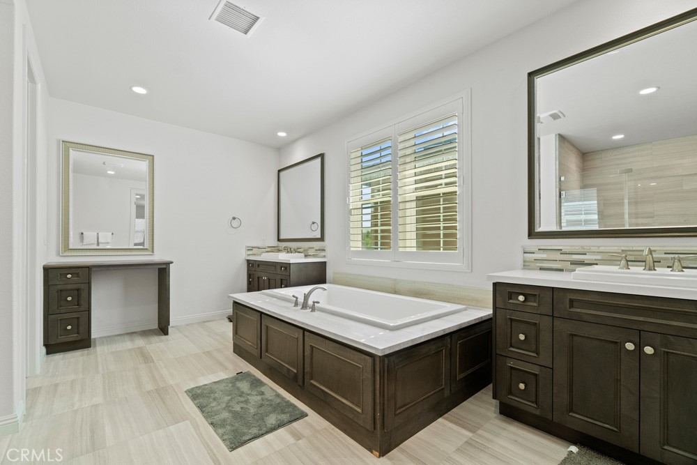 117 Cruiser Irvine, CA 92618 - Photo 38 of 66