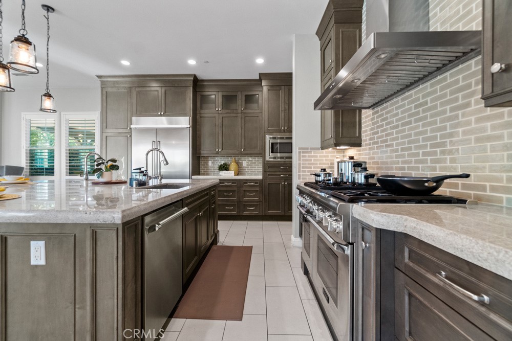 117 Cruiser Irvine, CA 92618 - Photo 7 of 66