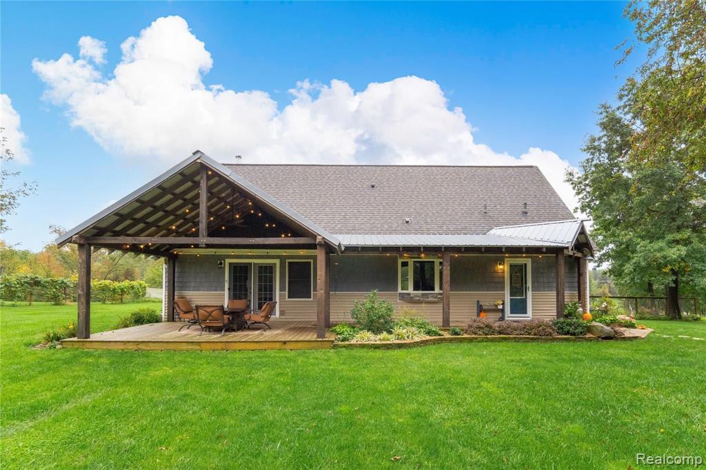 9149 Center Road Fenton, MI 48430 - Photo 37 of 40