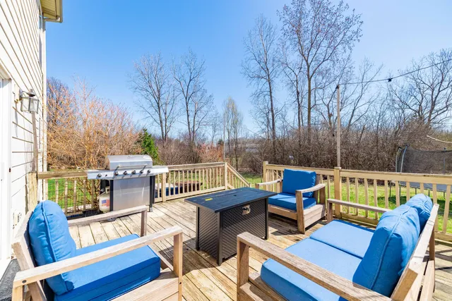 $385,000 | 8262 South Warwick Court, Ypsilanti, MI 48198