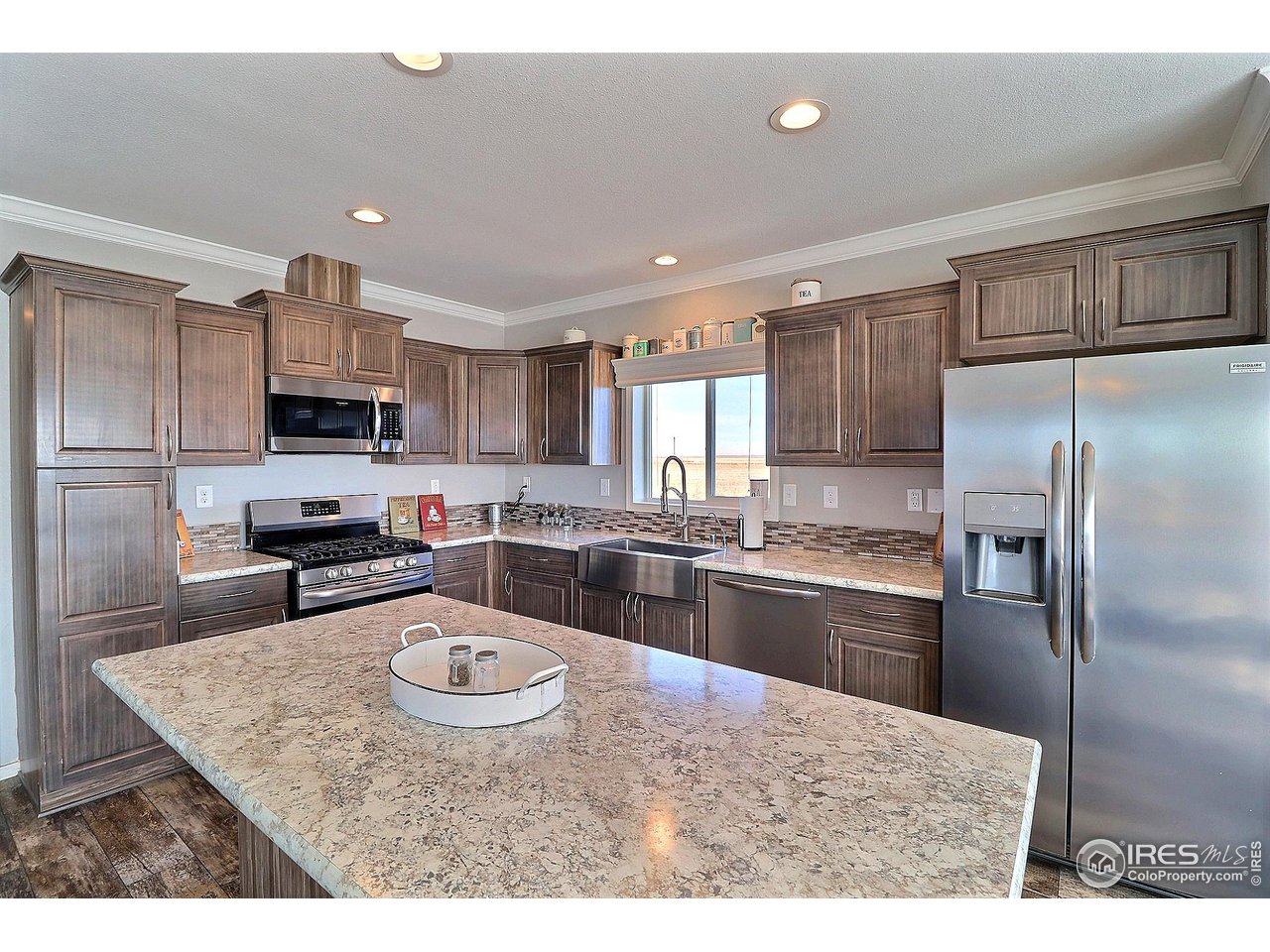 37 East Ranch Road Wiggins, CO 80654 - Photo 13 of 34 All Kitchen Appliances Included
