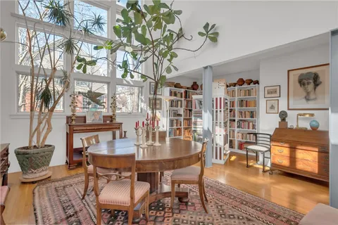 $1,225,000 | 137 University Avenue, Providence, RI 02906