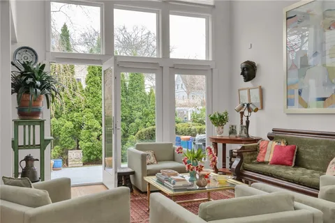 $1,225,000 | 137 University Avenue, Providence, RI 02906